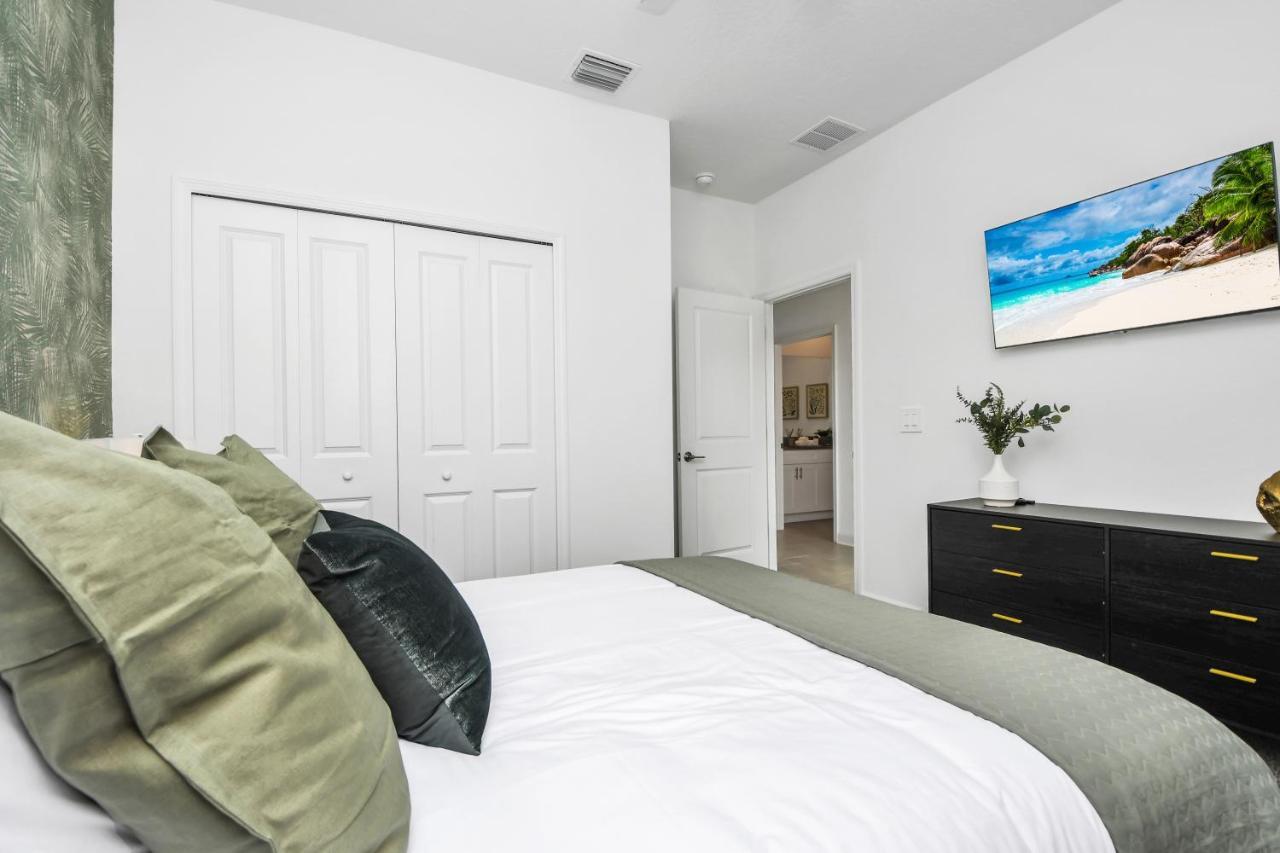 Brand New Townhouse-Storey Lake Villa Kissimmee Bagian luar foto